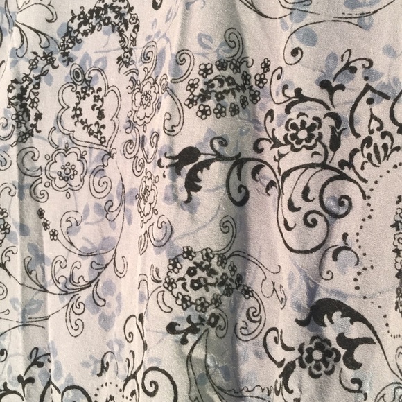 LemonGrass blouse semi-sheer - Picture 8 of 8